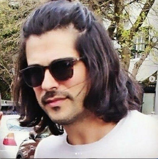 Burak Özçivit'in yeni tarzı