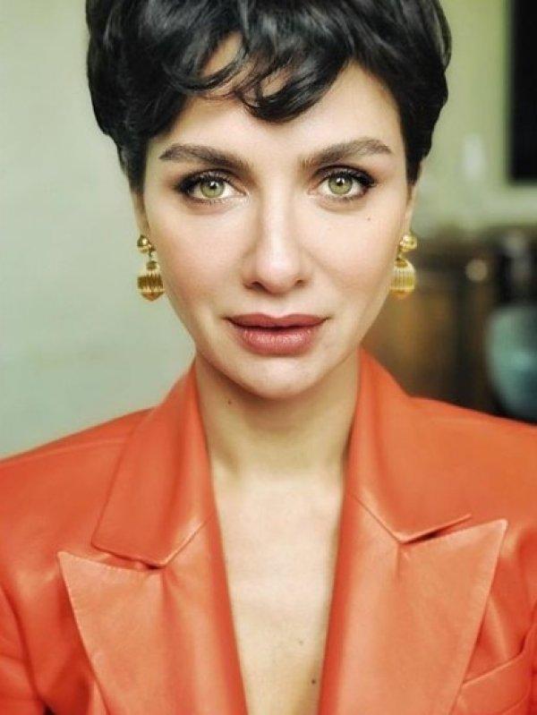 Birce Akalay İstanbul'u terk etti