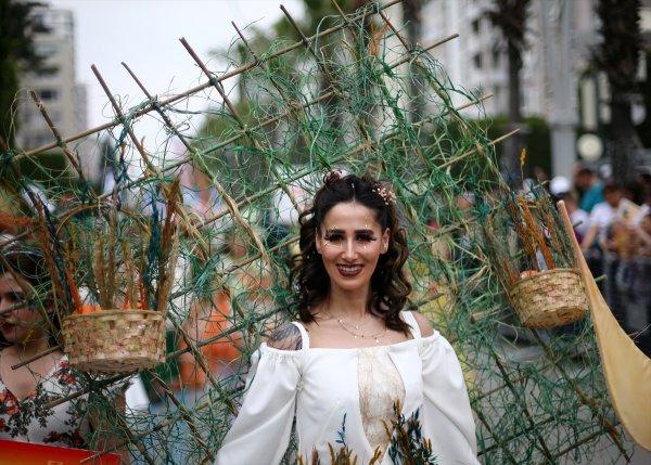 Adana'daki festivalde davulcu rahatsızlığı