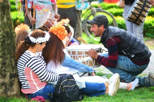 Adana'daki festivalde davulcu rahatsızlığı