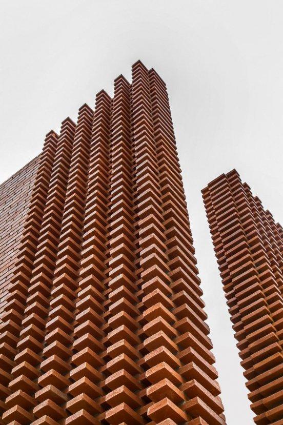 Birbirinden sanatsal ofis binaları