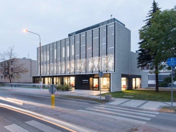 Birbirinden sanatsal ofis binaları