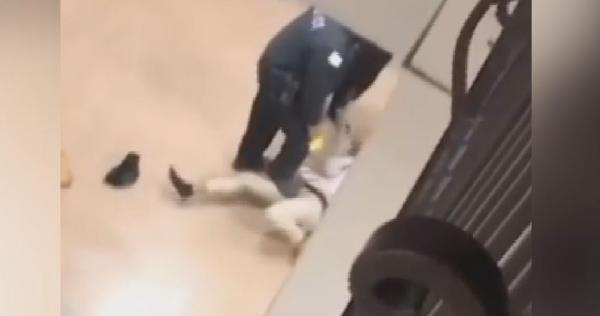 ABD polisi öğrenciyi darbetti, elektro şok verdi