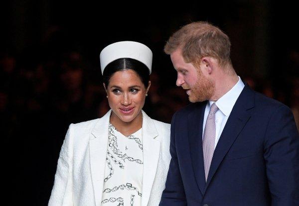 Prens Harry ve Markle'dan yeni karar