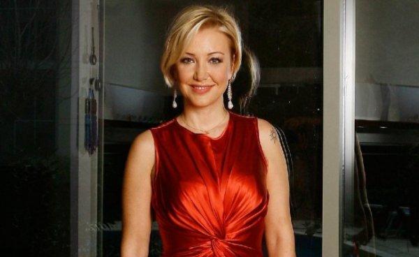 Şarkıcı Kıraç'tan İngilizce eğitime tepki