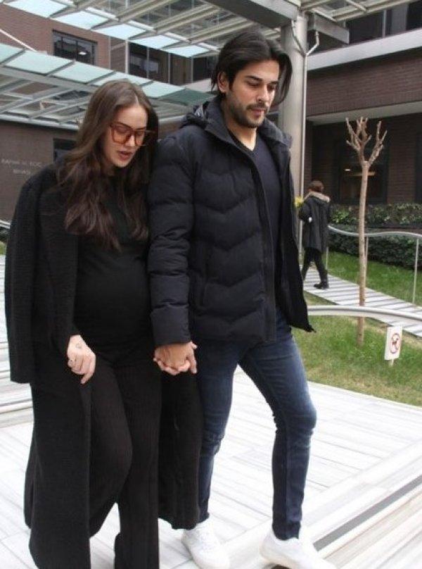 Fahriye Evcen ve Burak Özçivit’in oğlu doğdu