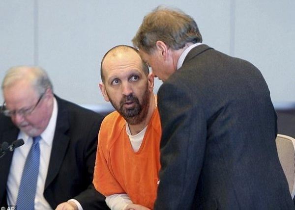 3 Müslümanı öldüren ABD'nin 'ateist teröristi'ne müebbet