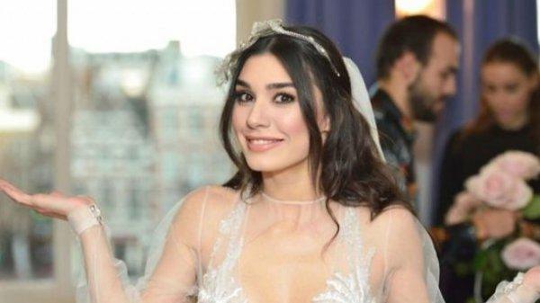 Burcu Kıratlı boşanma iddiasına cevap verdi