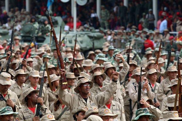 Venezuela'da Maduro'nun gövde gösterisi