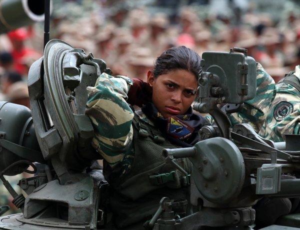 Venezuela'da Maduro'nun gövde gösterisi