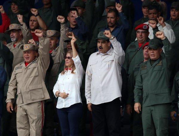 Venezuela'da Maduro'nun gövde gösterisi