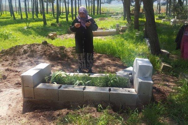 Şiddetli yağış mezarları vurdu