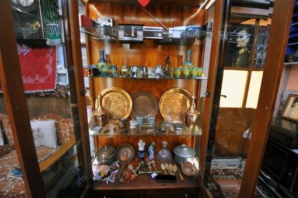 Radyo tamircisi evini müzeye çevirdi