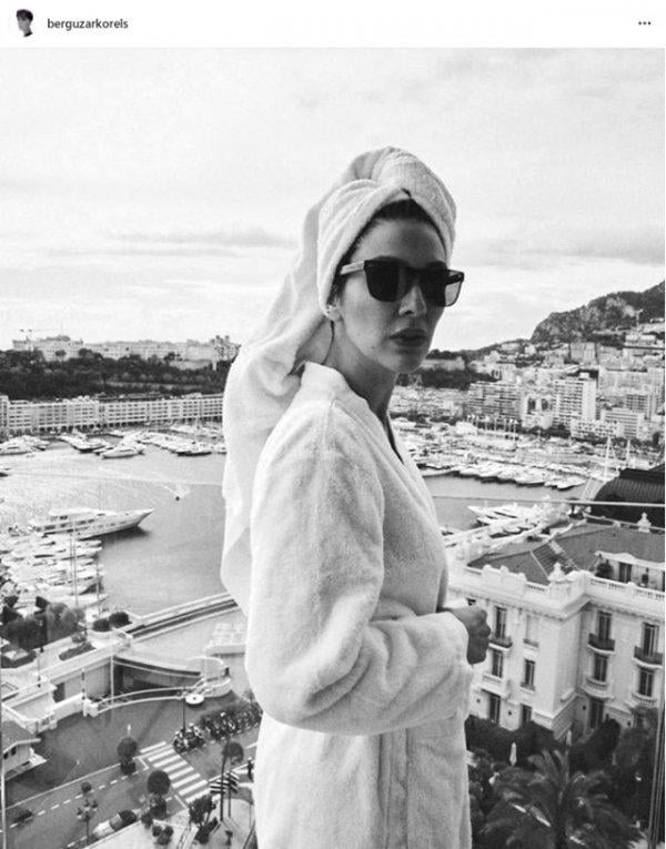 Bergüzar Korel'den bornozlu paylaşım