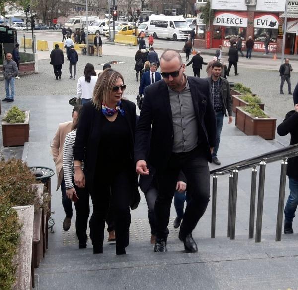 Şarkıcı Niran Ünsal hakkında suç duyurusunda bulunuldu