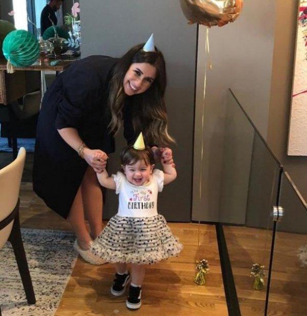 Buse Terim'in kızı Naz 1 yaşında