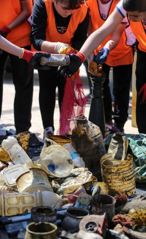 Antalya'da denizin dibi temizlendi