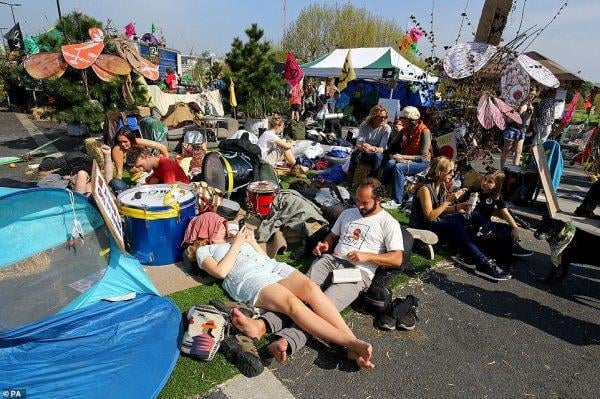 Londra'da eylemlerin önüne geçilemiyor