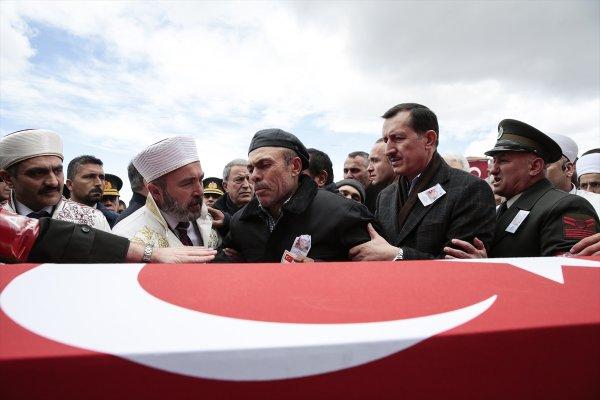 Şehit Yener Kırıkcı dualarla uğurlandı