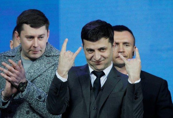 Ukrayna’da seçimin galibi komedyen Zelenskiy