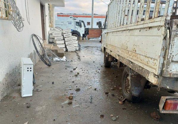 Dicle Elektrik taşlı saldırıya uğradı