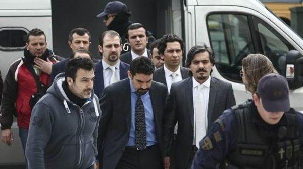 Yunanistan darbeci askerleri sıkı koruyor