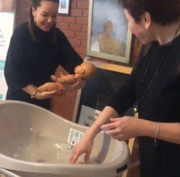 Bengü bebek nasıl yıkanır öğrendi