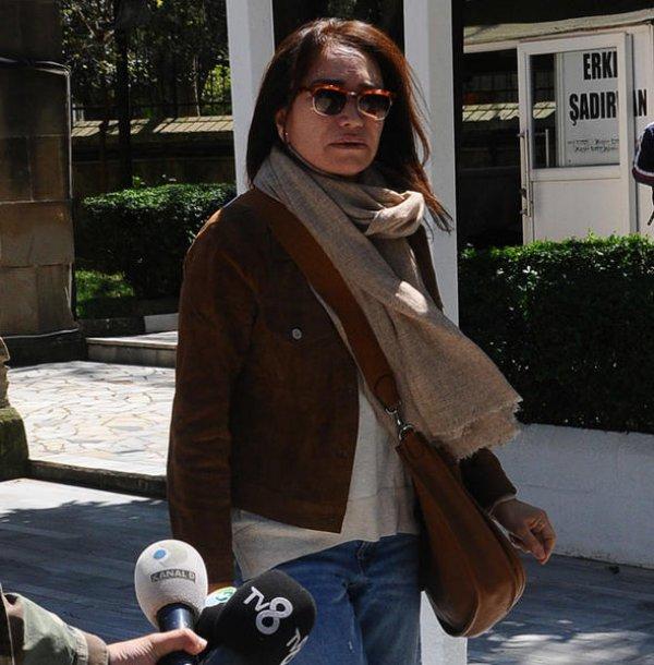 Demet Akbağ eşi için mevlit okuttu