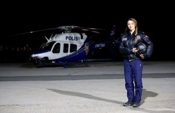Emniyetin ilk kadın helikopter pilotu