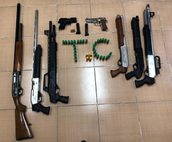 Adana'daki evden cephanelik çıktı