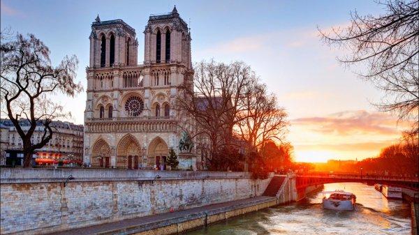 Notre Dame nedir