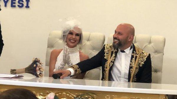 İpek Tanrıyar evlendi