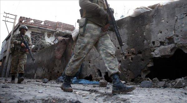 YPG ve PKK nisan ayında ağır darbe aldı