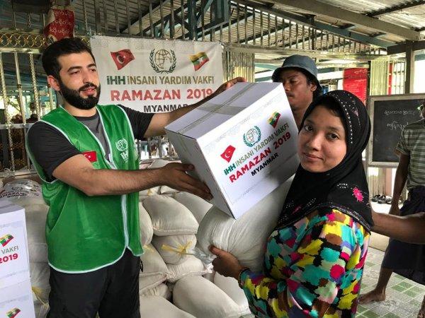 İHH’nın Ramazan ekipleri mesaiye başladı