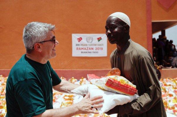 İHH’nın Ramazan ekipleri mesaiye başladı