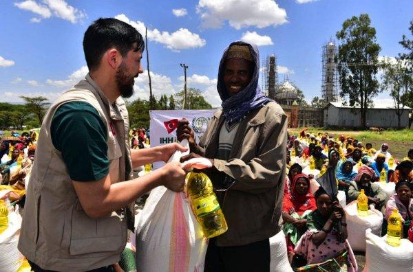 İHH’nın Ramazan ekipleri mesaiye başladı