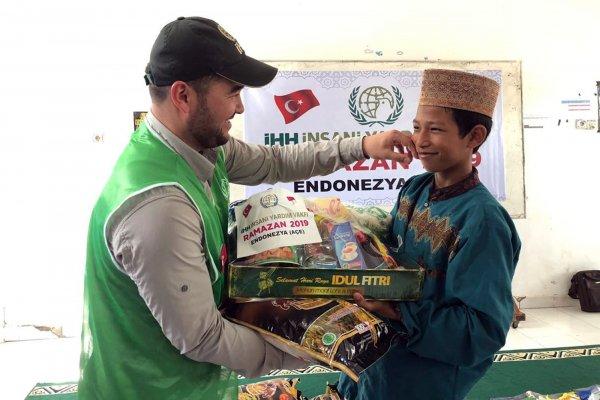 İHH’nın Ramazan ekipleri mesaiye başladı