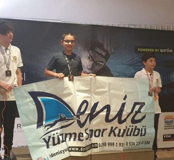 Milli yüzücü yarışı Ukraynalıya kazandırdı