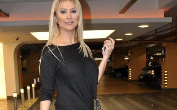 Songül Karlı'nın sütyensiz sahur paylaşımı eleştirildi