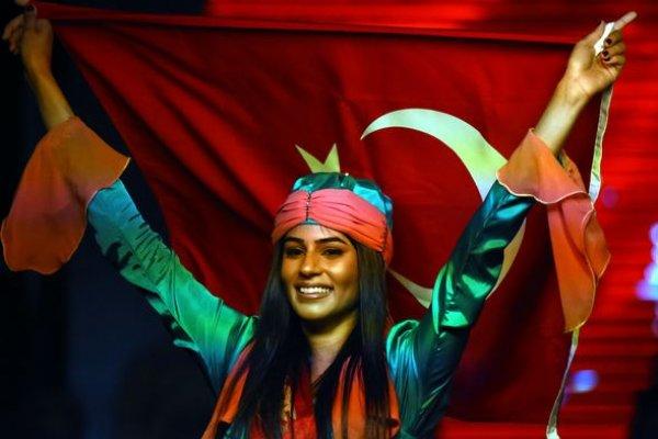 Bodrum'da 7 kıtanın güzelleri seçildi