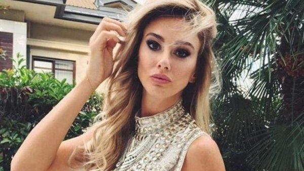 Şeyma Subaşı kıyafetlerini satışa çıkartıyor