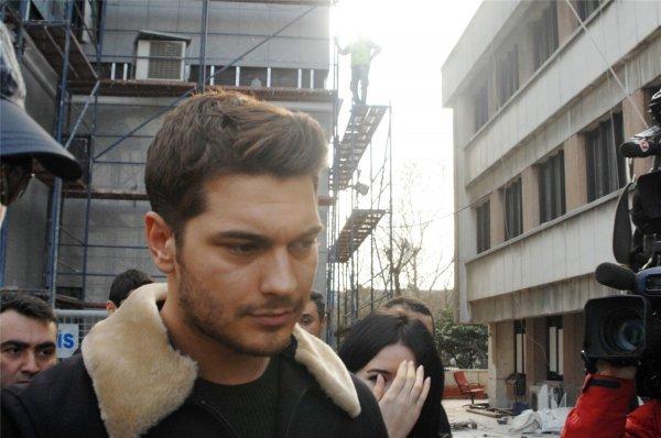 Uyuşturucudan yargılanan ünlülerin cezası belli oldu