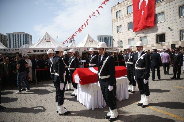 Görev arkadaşları son yolculuğuna uğurladı