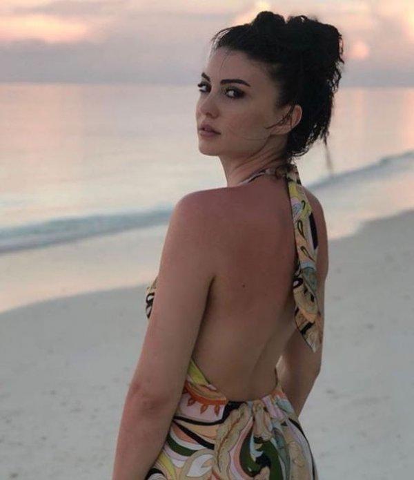 Burcu Özberk'in yeni aşkı Fenerbahçeli