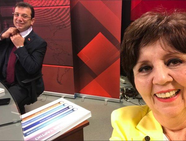 Ayşenur Arslan'dan mutluluktan uçuyorum selfie'si