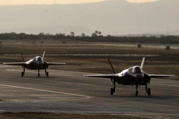 İngiltere'den Güney Kıbrıs'a F-35 yığınağı