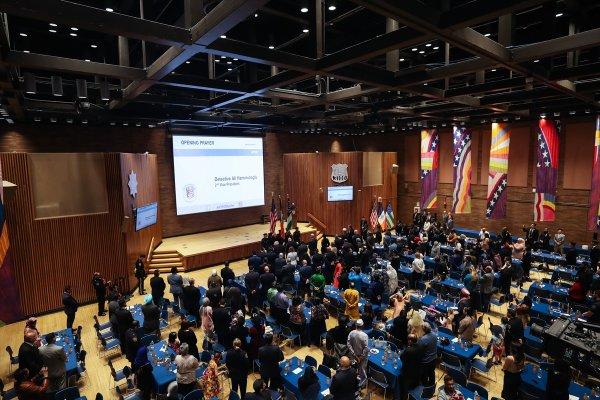 New York'ta Müslüman polisler iftar verdi