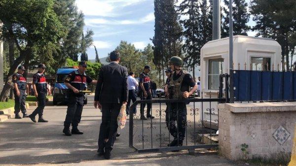 Öcalan'ın avukatları İmralı'ya doğru yola çıktı