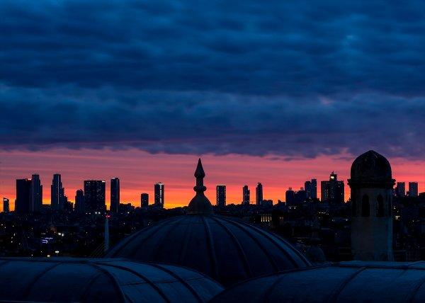 İstanbul'da gün doğumu manzaraları