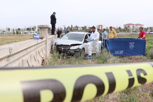 Boynuna ip bağlı genç ölü bulundu